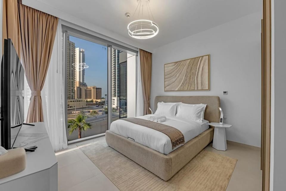 Waves - LIV Marina Luxe 2BR Apt with Dubai Marina Views Apartment in Dubai