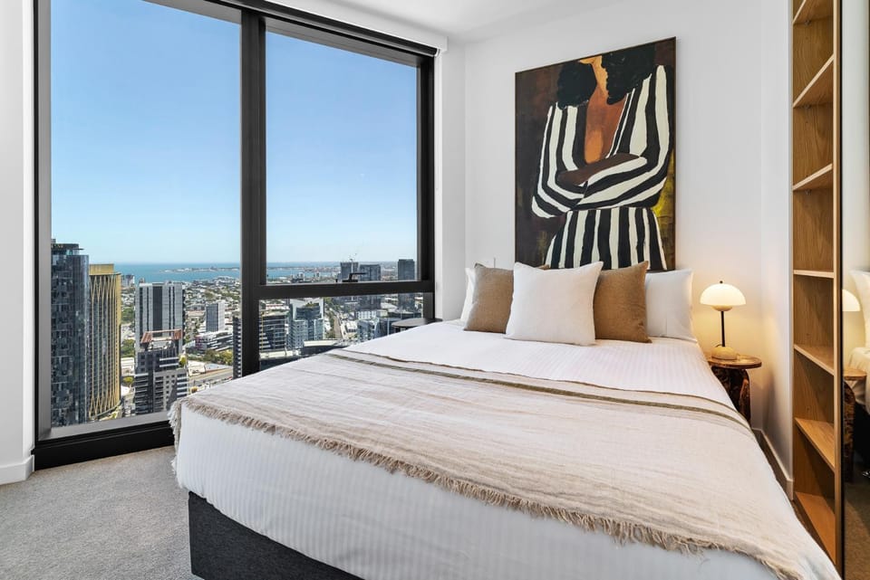 Elevé at Queensbridge, Pool, Sauna & Gym Apartment in Southbank
