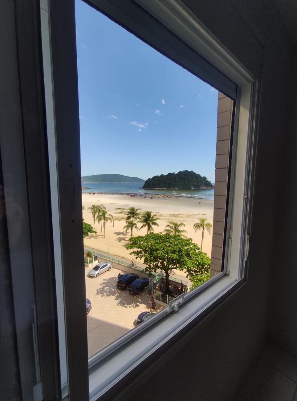 Apartment right on the sand Apartment in Santos