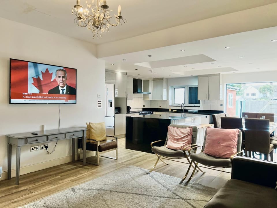 Gants Hill House House in Ilford