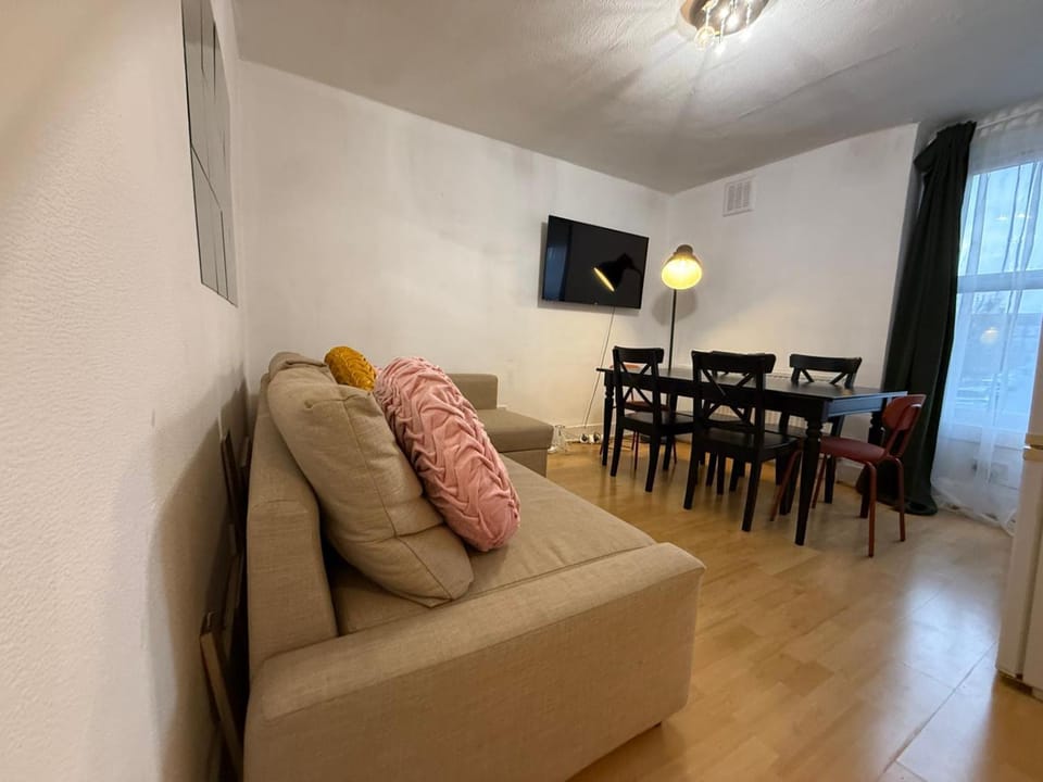 First floor Brixton flat Apartment in London