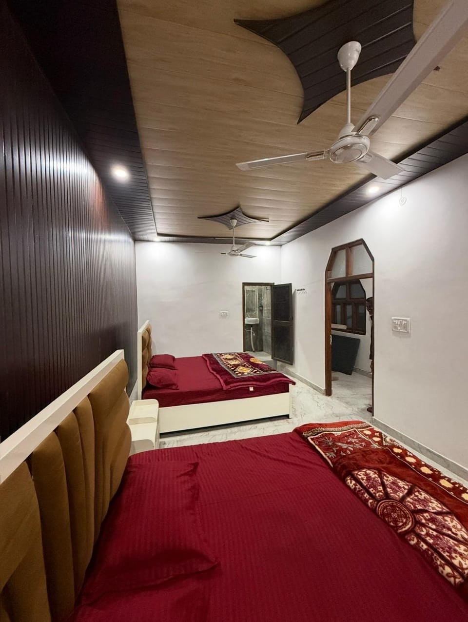 Shreemat Home Stay Bed and Breakfast in Uttar Pradesh