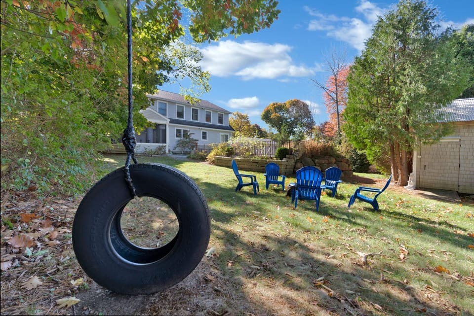 Tidepools Retreat Poolside Family Fun House in York Beach