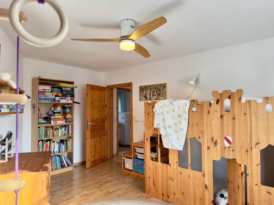 Bed, Game Room, Bedroom, children