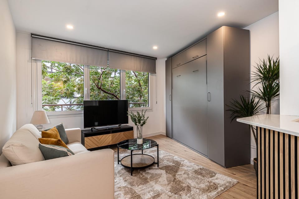 Communal lounge/ TV room, Living room