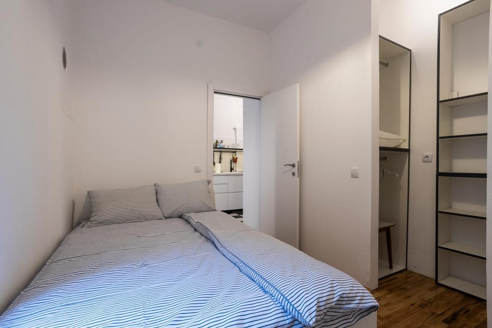 City Center Suites, Two Connected Apartments, 10 Guests Apartment in Belgrade
