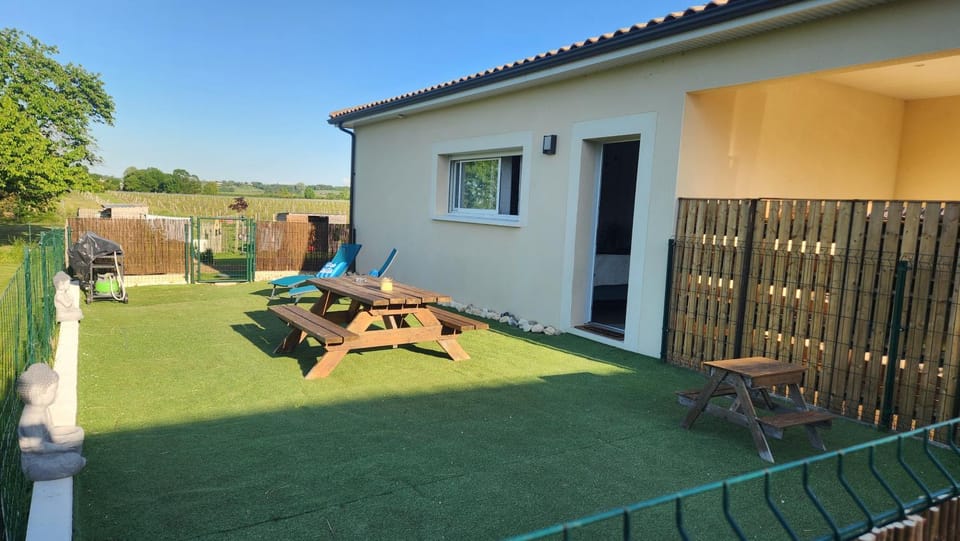 Garden, Garden view, sunbed