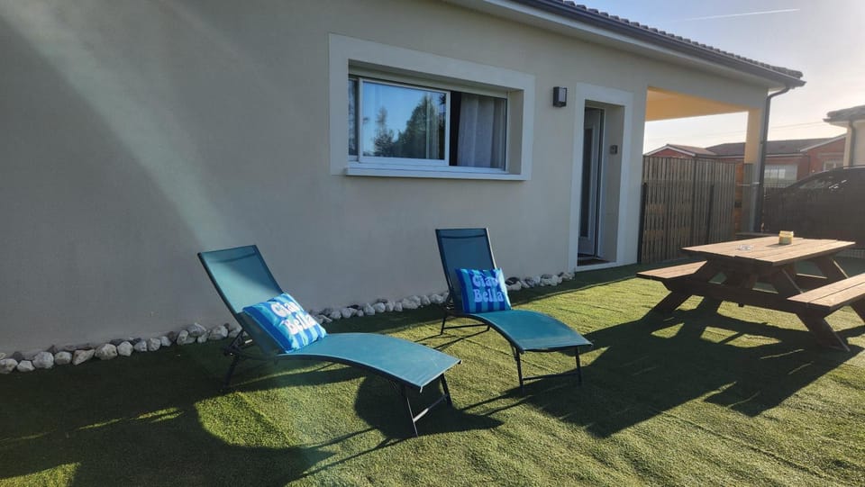 Garden, Garden view, sunbed
