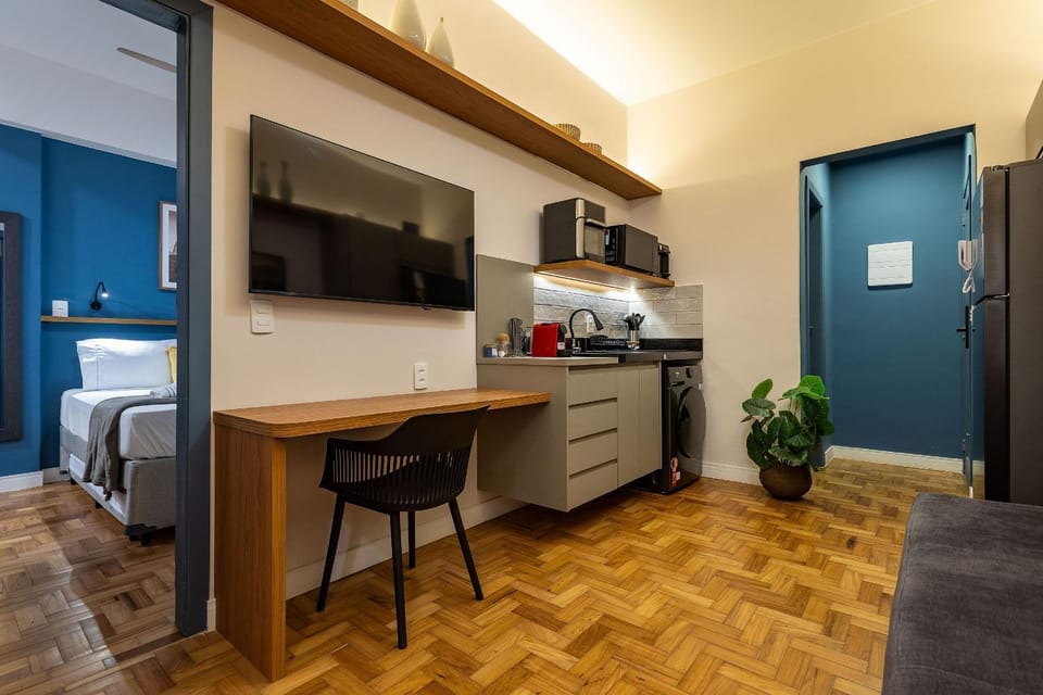 Kitchen or kitchenette, Living room