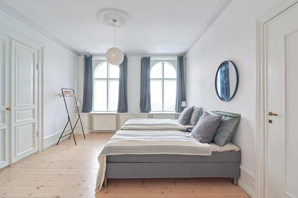 Spacious 3-bedroom apartment near Kings Garden Apartment in Copenhagen