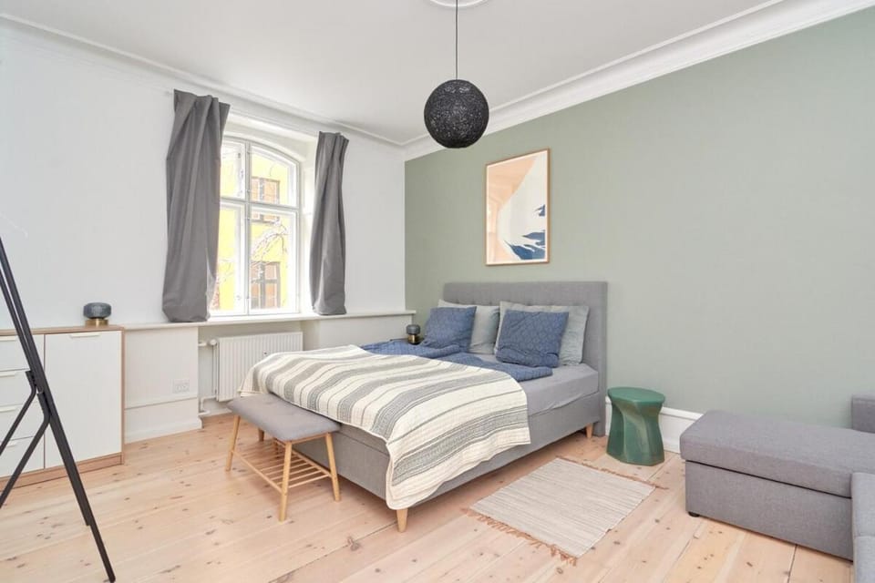Spacious 3-bedroom apartment near Kings Garden Apartment in Copenhagen