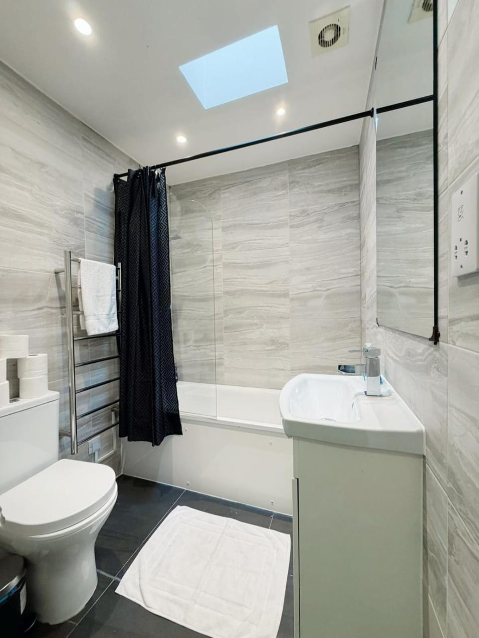 Flat in Finchley Apartment in London Borough of Camden