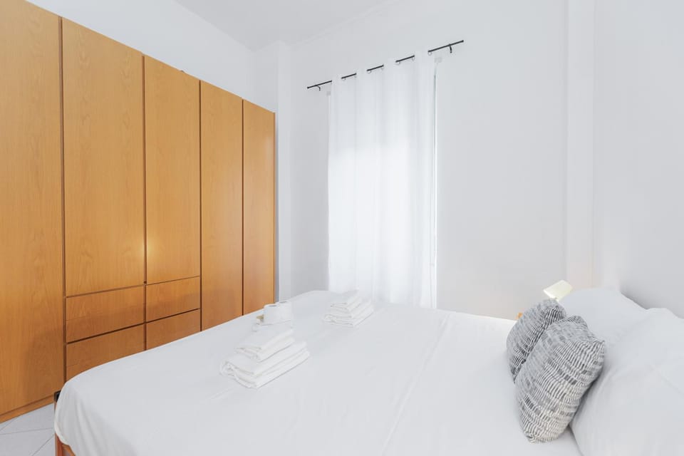 Bed, Photo of the whole room, Bedroom, wardrobe