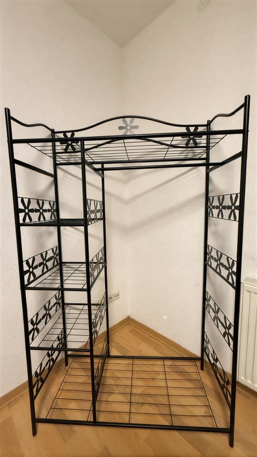 Zentrale Privatzimmer - Gemeinschaftskueche & Badezimmer - Free WiFi Bed and Breakfast in Halle Saale