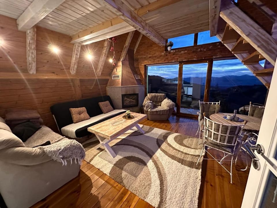 Vikendica Lokve House in Montenegro