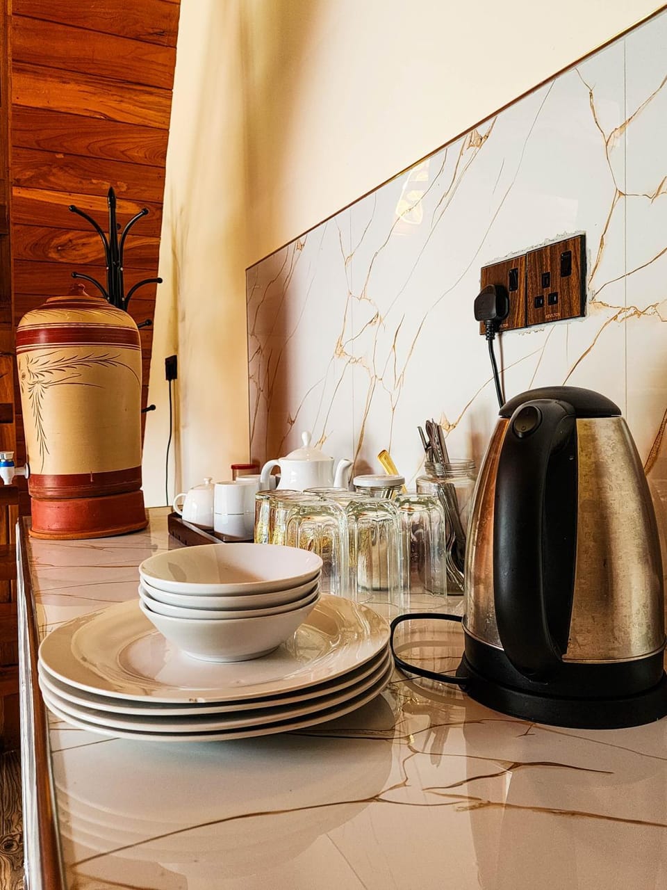 Coffee/tea facilities, Kitchen or kitchenette