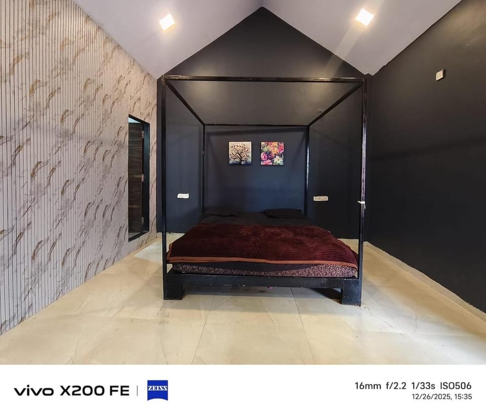 Luxurious 2BHK Villa with Private Swimming Pool Villa in Mumbai