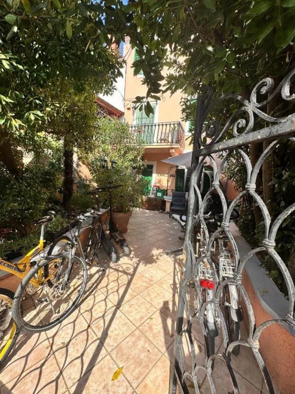 Property building, Garden