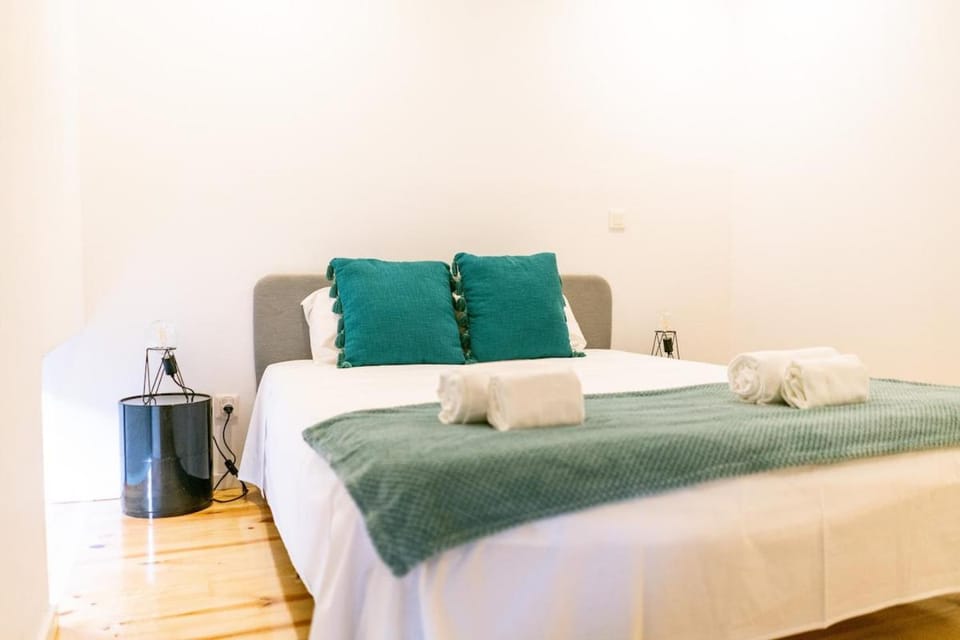 Magnificent Cais de Gaia Duplex Apartment in Vila Nova de Gaia