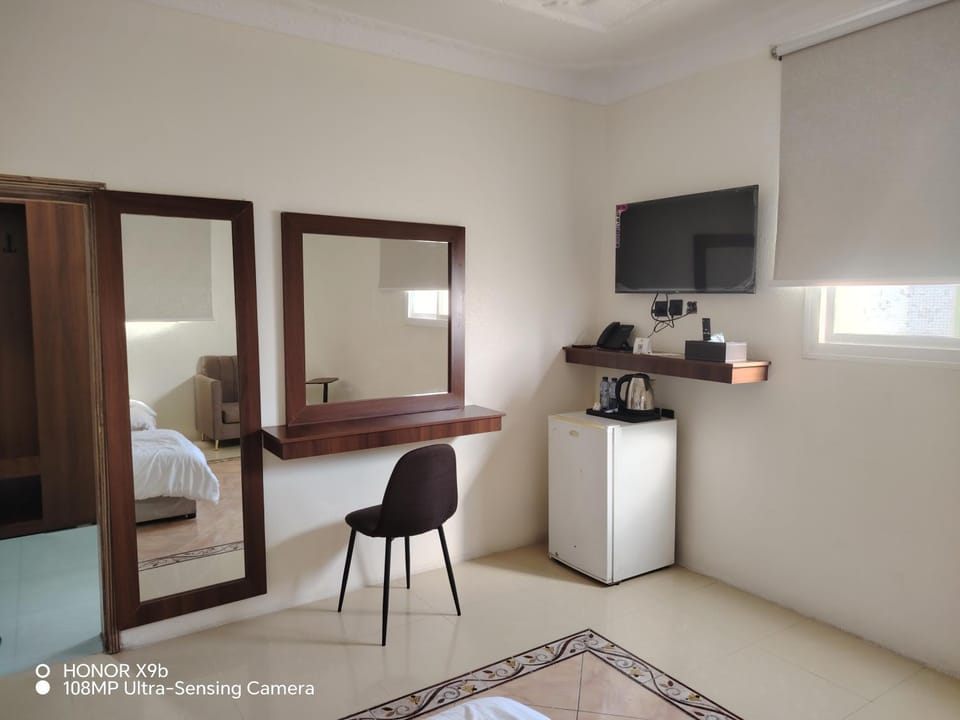 Bed, TV and multimedia