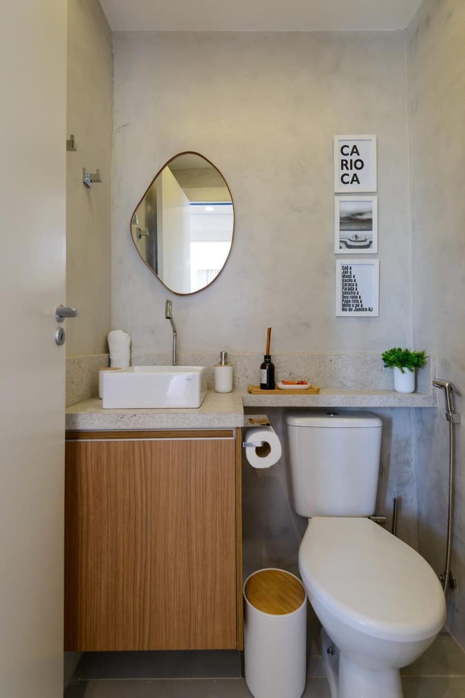 2 QTOS recém reformado com piscina no Centro! Apartment in Rio de Janeiro