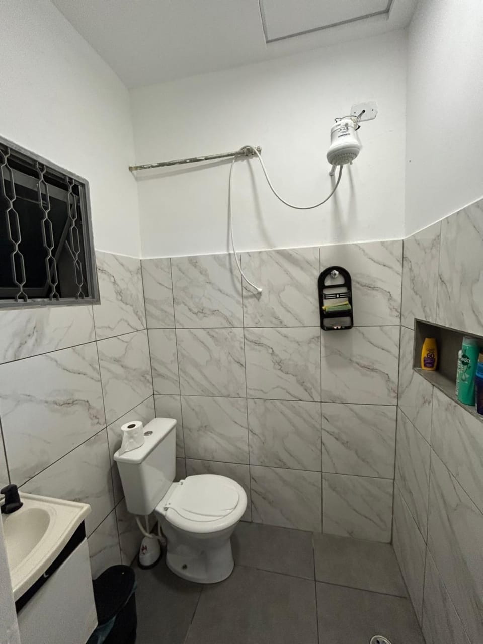 Kitnet Canto do Forte Apartment in State of São Paulo
