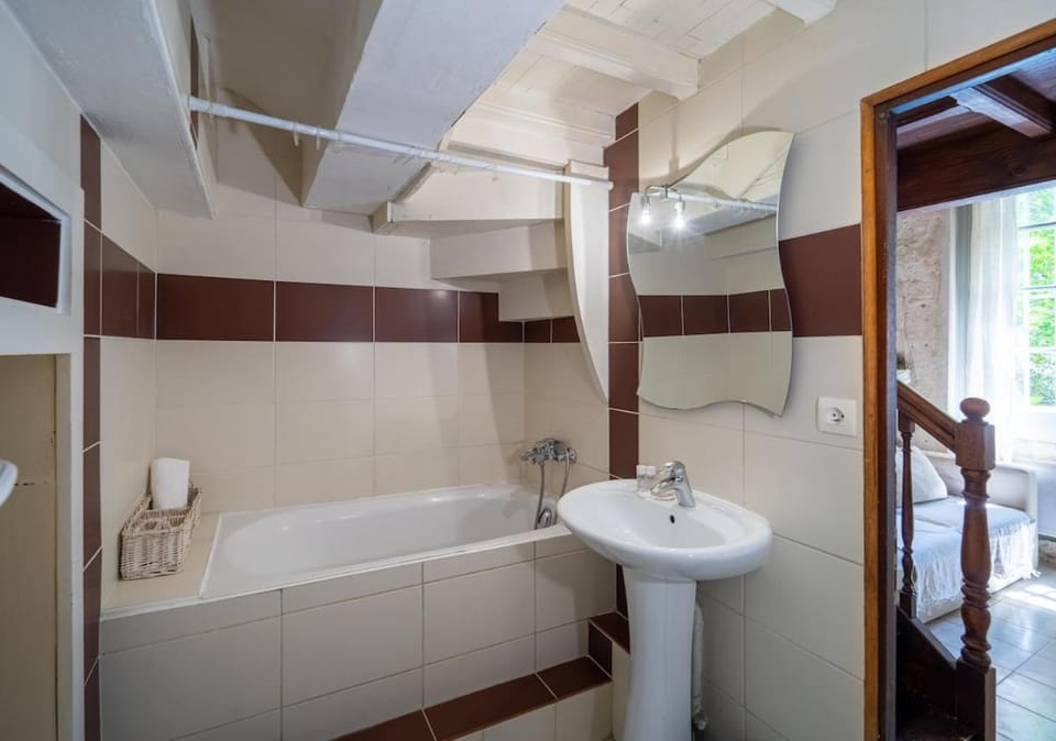 Atelier - Bois & Pierres Apartment in Montpellier