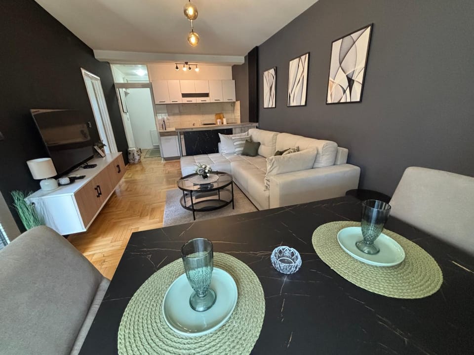 TV and multimedia, Dining area