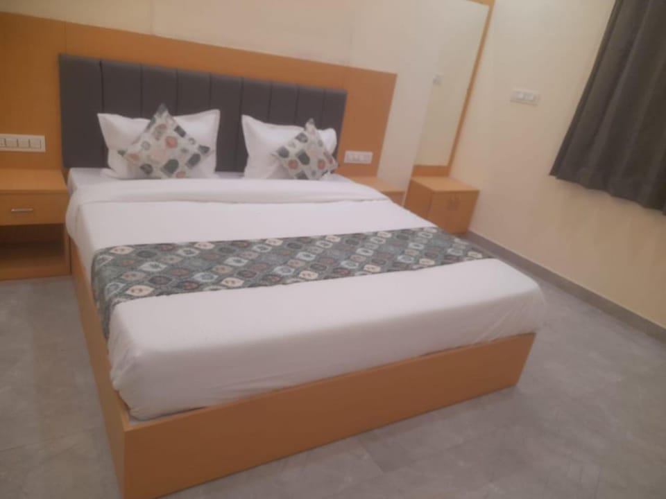 Bed, Photo of the whole room