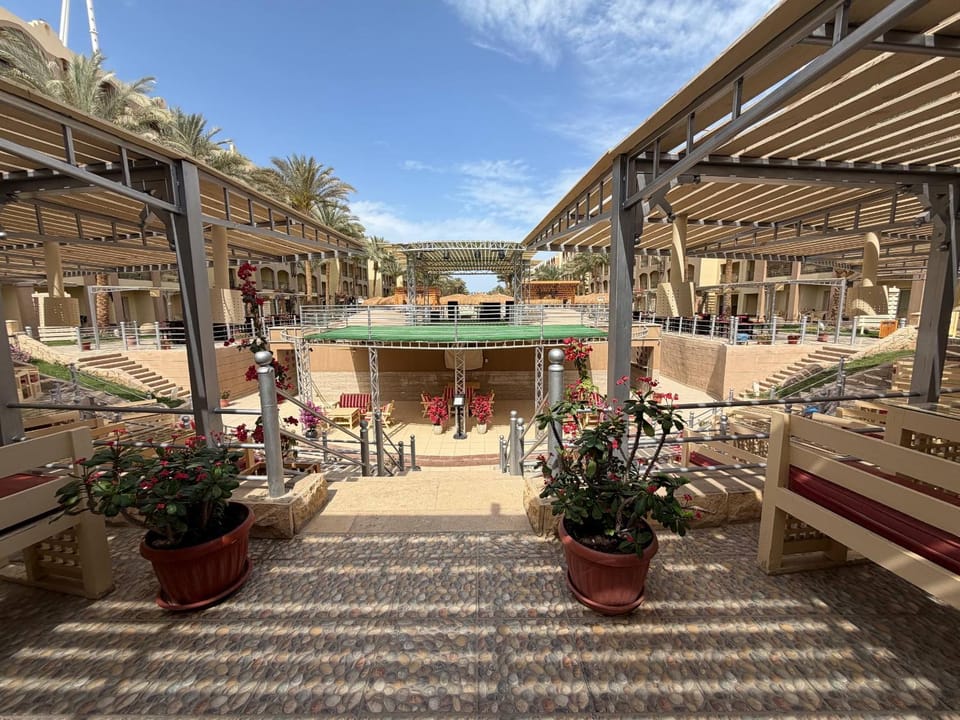 Family-Friendly Studio, Beach and Pools Access Apartment in Hurghada