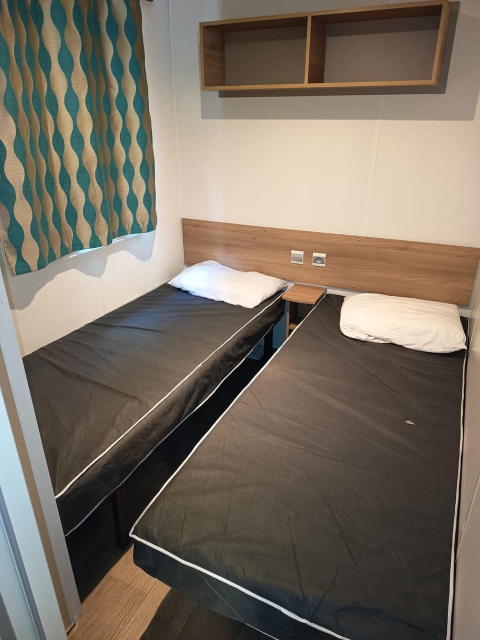 Mobil-home camping les sables du midi Campground/ 
RV Resort in Occitanie