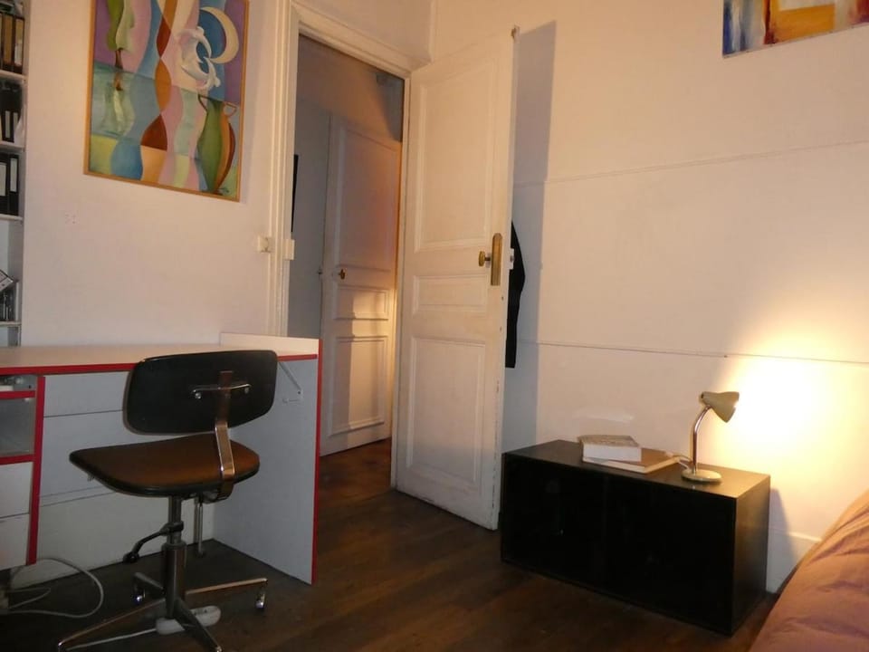 family apartment le marais centre pompidou Apartment in Paris