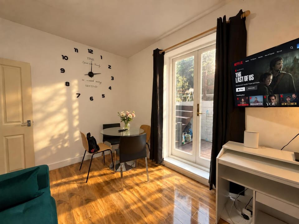 Stockwell Apartments Apartment in London