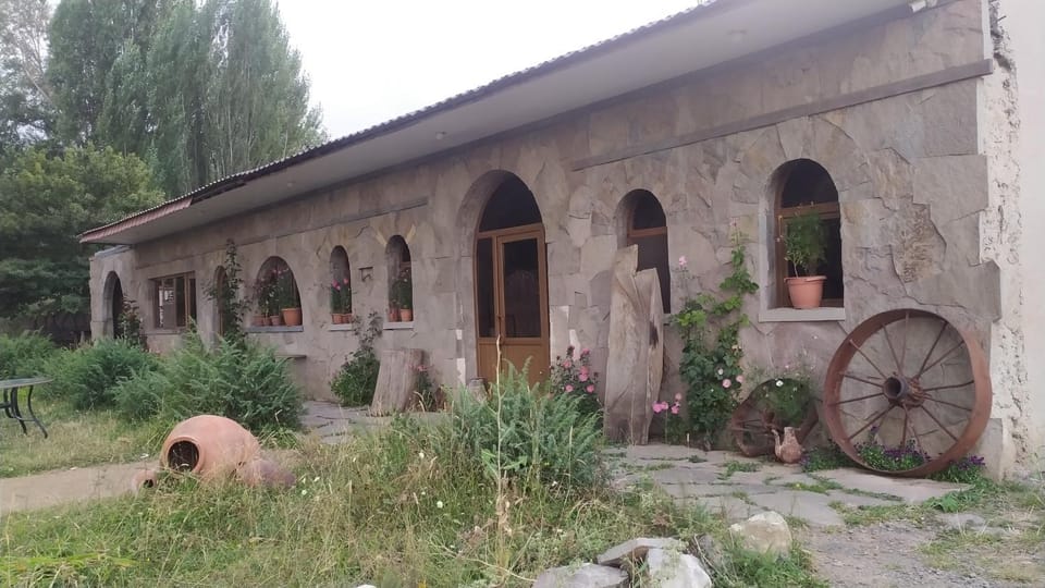 Saro B&B in Tatev Bed and Breakfast in Armenia