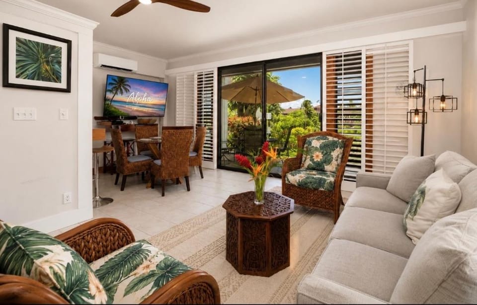 Poipu Beach Condo with AC and Pool Apartment hotel in Poipu