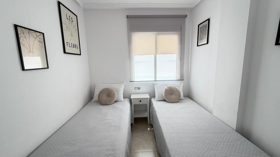 Del Cura Apartments with Balcony & Pool Apartment in Torrevieja