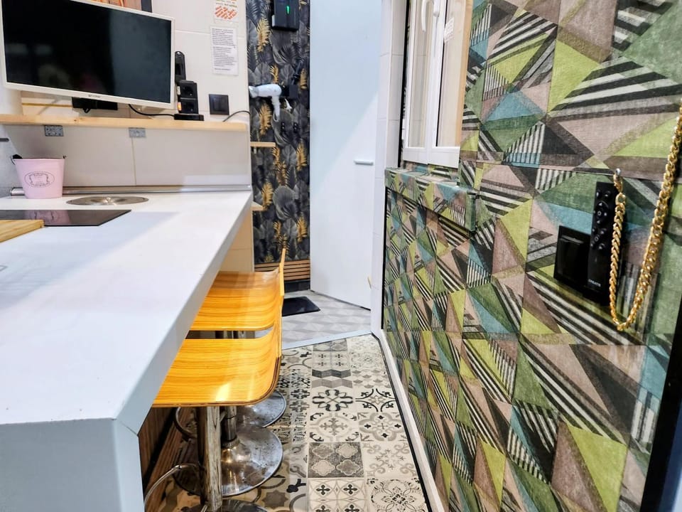 VERSACE 6PACK -SMART HOME-air conditioner - HISTORIC CENTER-GRAN VIA-SOL-MALASANA Apartment in Centro