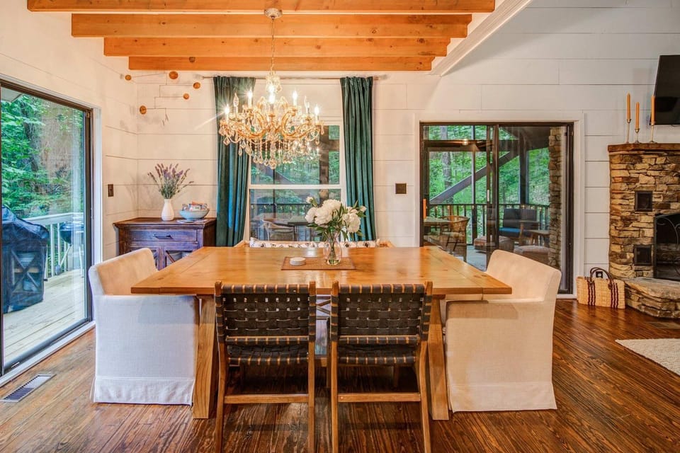Heavenly mountain escape in Big Canoe Golf & Lake House in Georgia