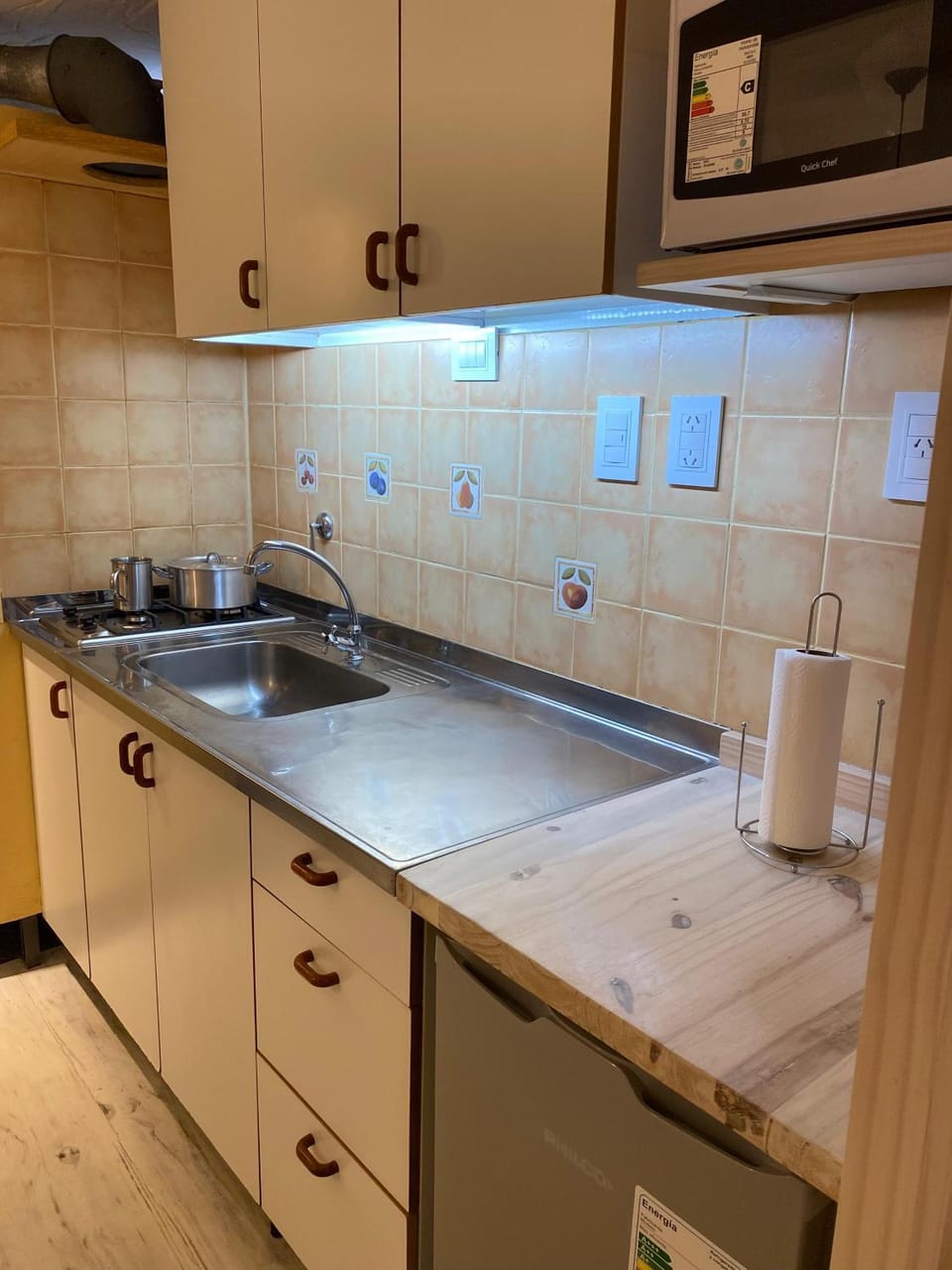 Kitchen or kitchenette, stove