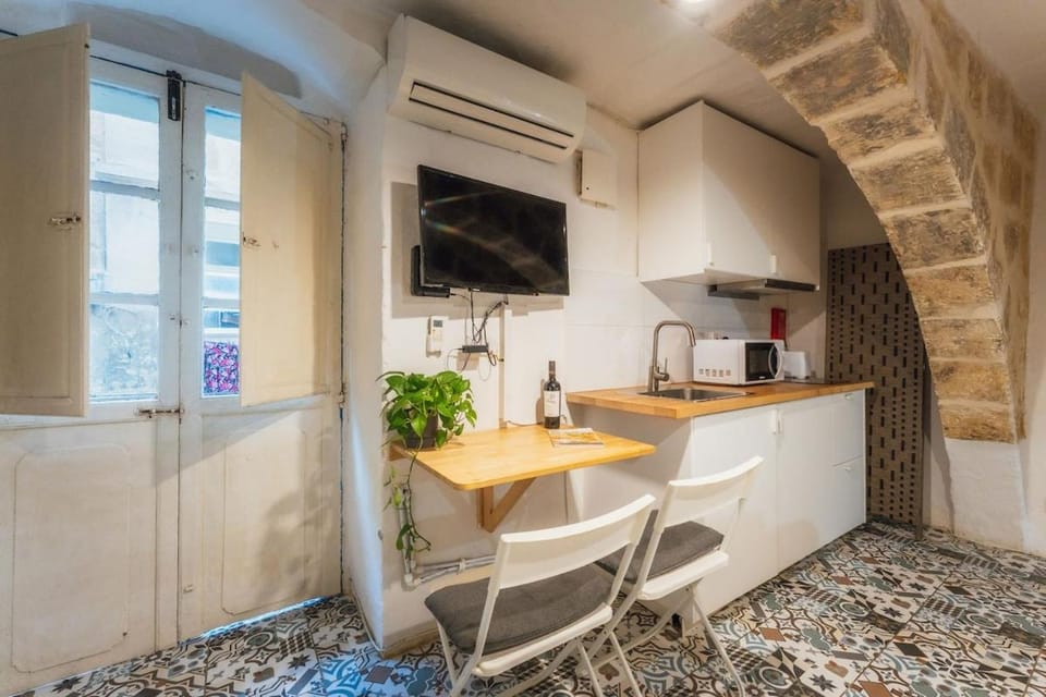 Cosy 1-Bedroom in Historical Valletta by SF Homes Apartment in Valletta