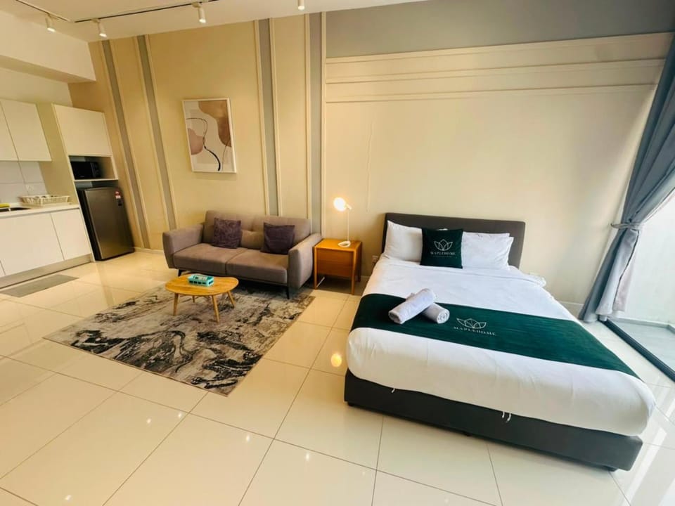 Kitchen or kitchenette, Photo of the whole room, Seating area, towels, wardrobe
