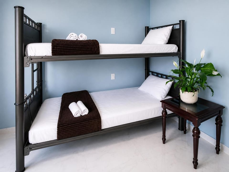 Bed, Photo of the whole room, Bedroom, bunk bed