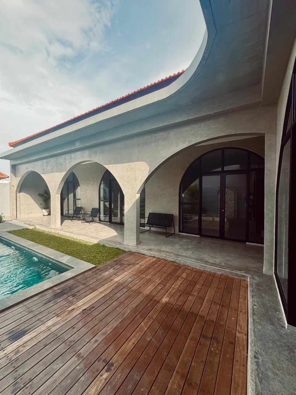 Casa Sofi - Mediterranean Soul in Heart of Canggu Villa in North Kuta