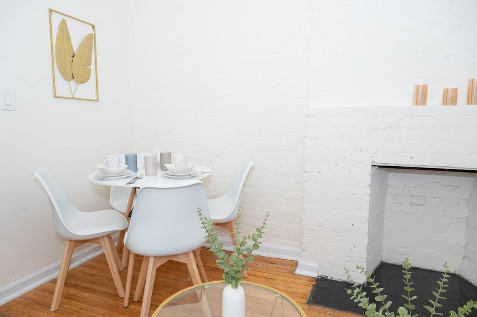 New York12-East2 Village Apartment Near Union Square Top Dining n Shopping Apartment in East Village