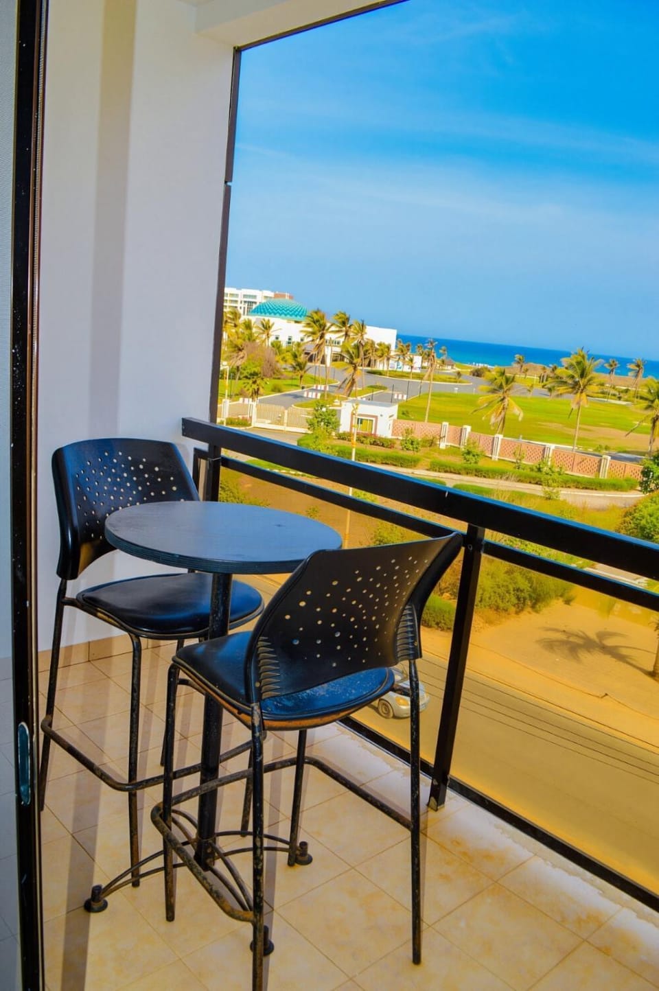 Cozy 3 BR Sea view apt Almadies opposite King Fahd Palace Apartment in Dakar
