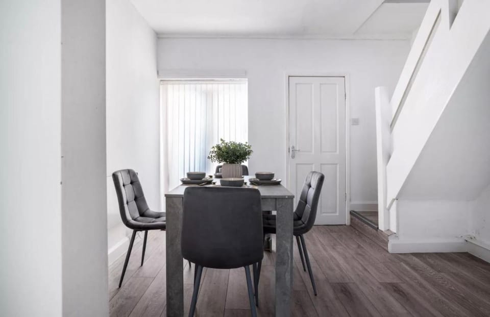 Cosy 2BR Home, Birkenhead near Liverpool Apartment in Wirral