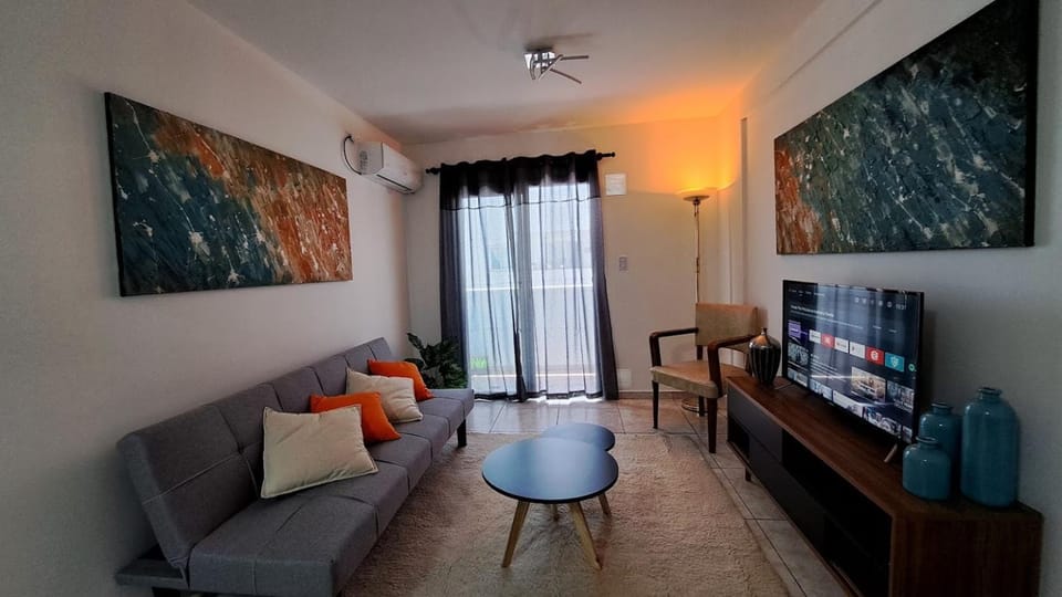 Dpto Nuevo Balcón con Asador Terraza propia con vista a sierras Cochera sin costo Pileta Seguridad 24 hs Av Colón Alberdi Ubicación estratégica H Clínicas Kempes Shopping Carlos Paz Apartment in Cordoba