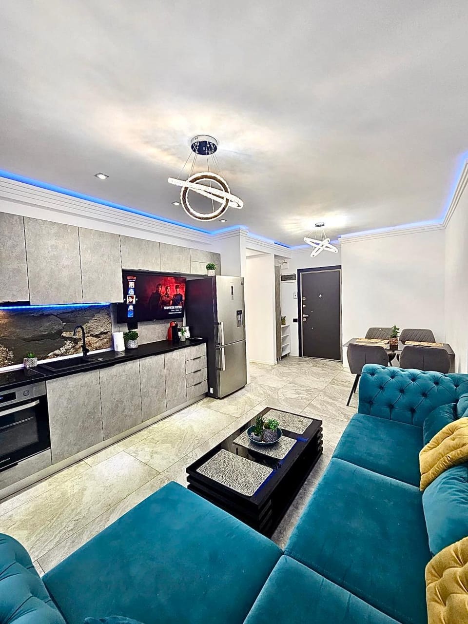 Kitchen or kitchenette, Living room, oven, stove