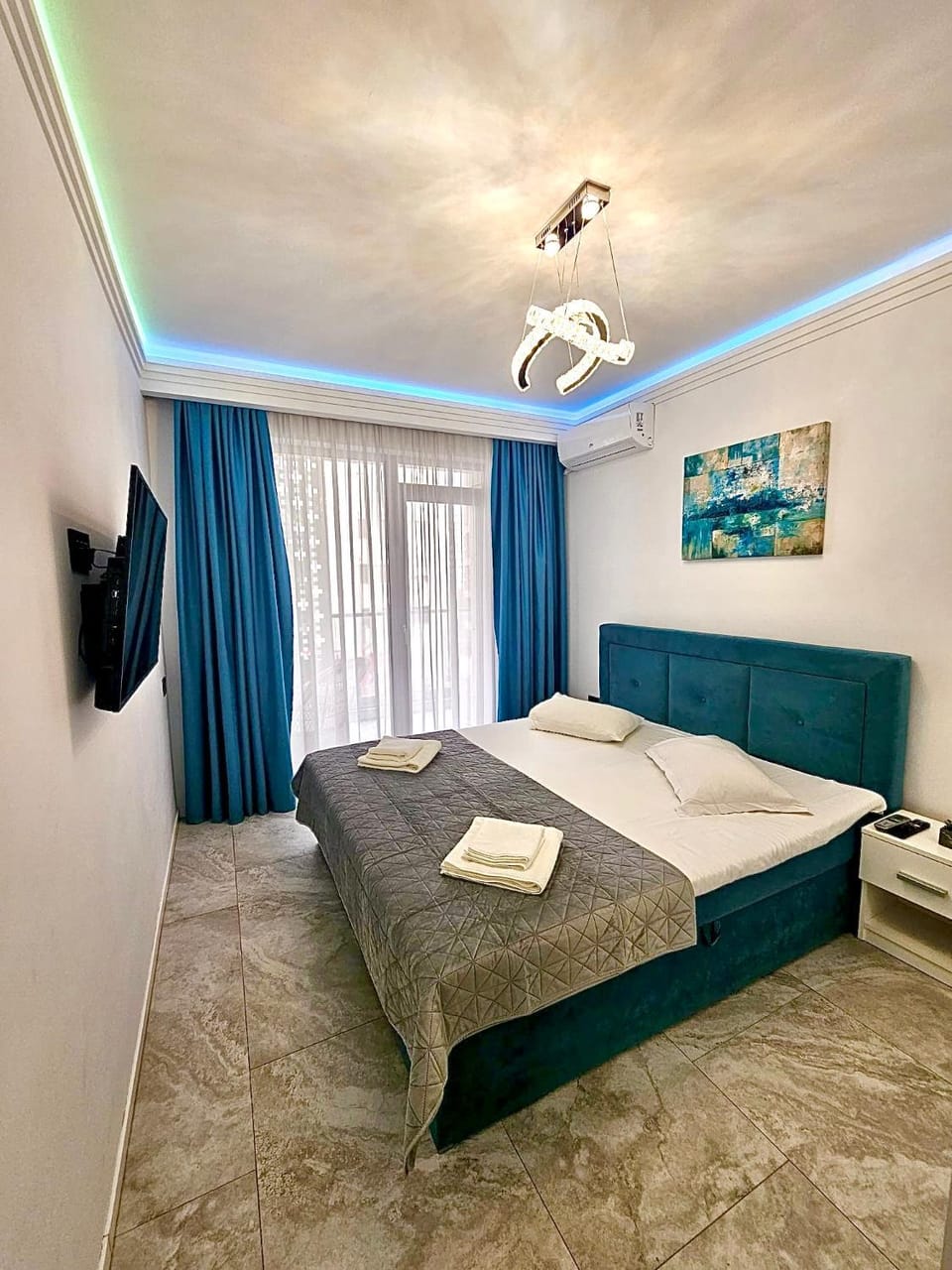 TV and multimedia, Bedroom, towels