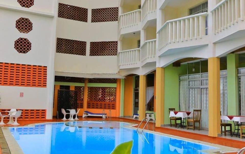 Swimming pool